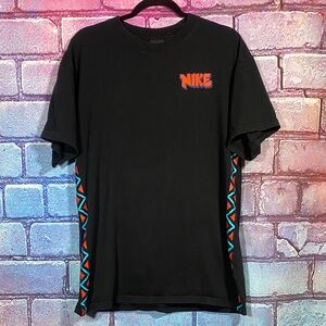 Nike Graphic T Shirt Men’s Medium Black Retro Streetwear Short Sleeve
